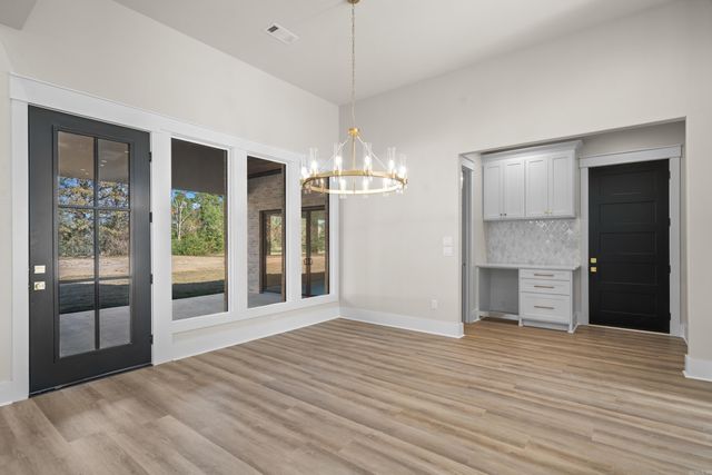 124 Arlington Park Circle, Hot Springs, AR 71901