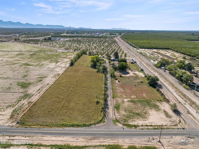 959 Lujan Hill Road, Las Cruces, NM 88007