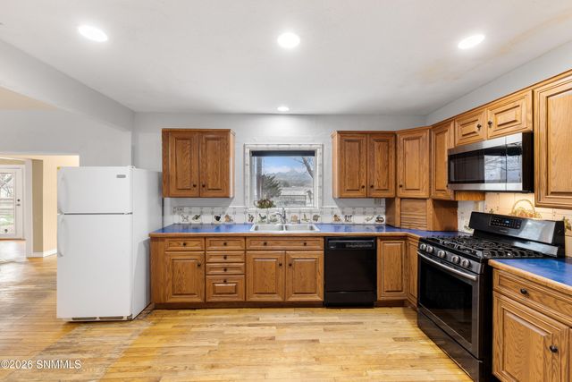 959 Lujan Hill Road, Las Cruces, NM 88007