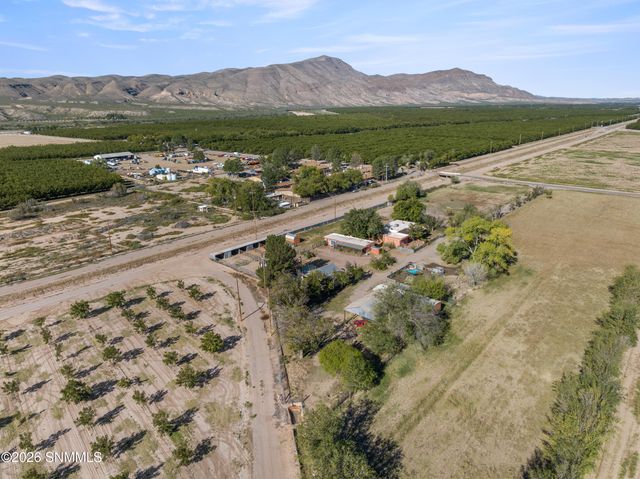959 Lujan Hill Road, Las Cruces, NM 88007