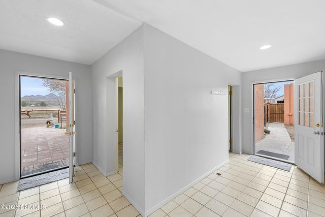 959 Lujan Hill Road, Las Cruces, NM 88007