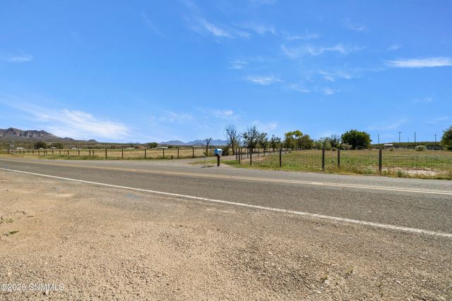959 Lujan Hill Road, Las Cruces, NM 88007