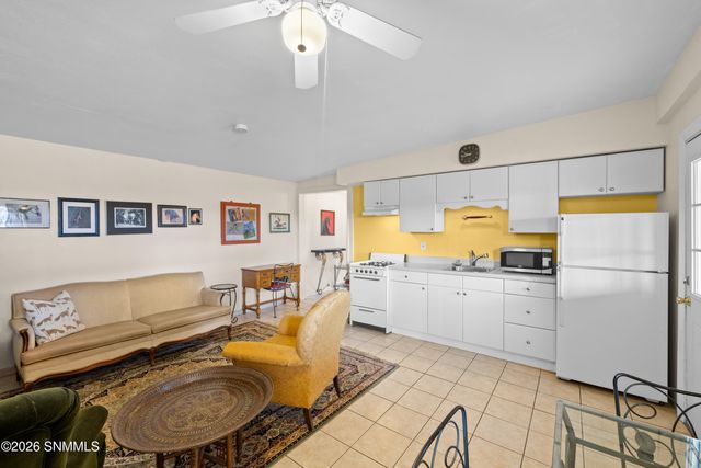 959 Lujan Hill Road, Las Cruces, NM 88007