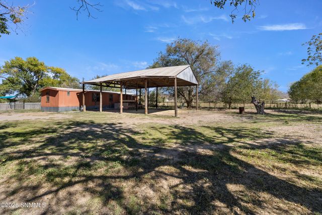 959 Lujan Hill Road, Las Cruces, NM 88007