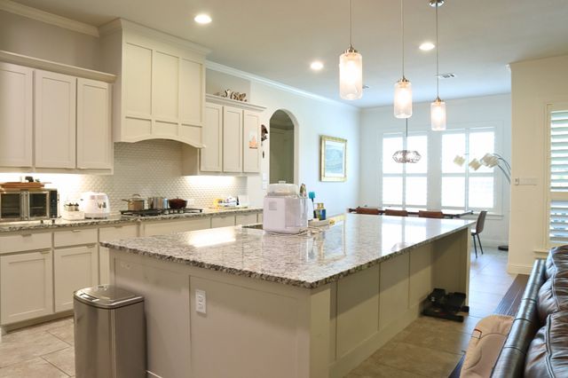 880 Saint Peter Lane, Prosper, TX 75078