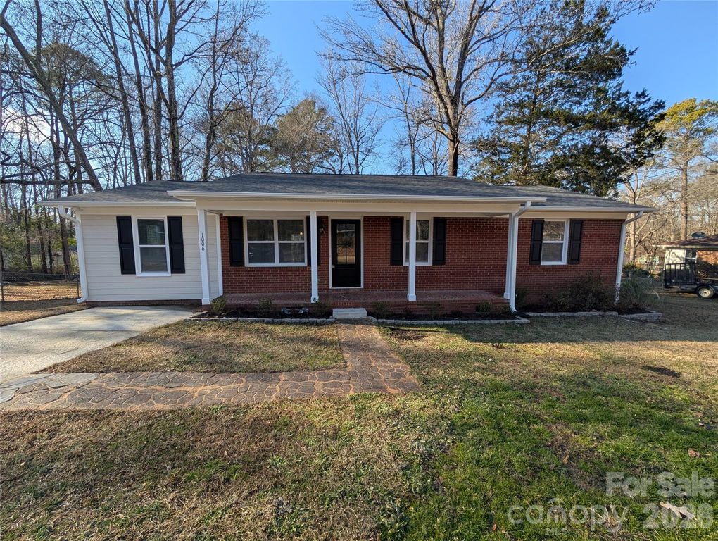 1006 Meadowbrook Drive, Lancaster, SC 29720