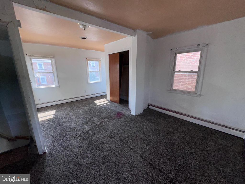 37-39 S SYCAMORE AVE, Clifton Heights, PA 19018
