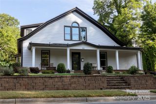 311 S Academy Street, Mooresville, NC 28115