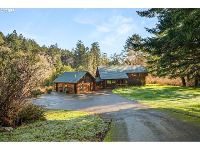 17285 RUSTIC Ln, Brookings, OR 97415