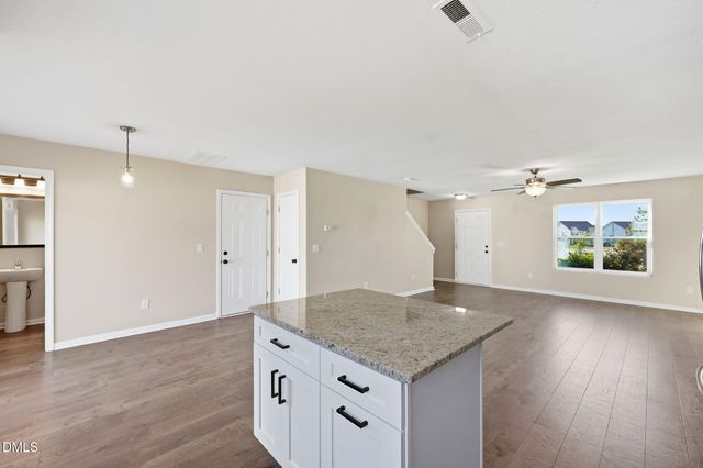 102 Gideon Place, Burlington, NC 27217