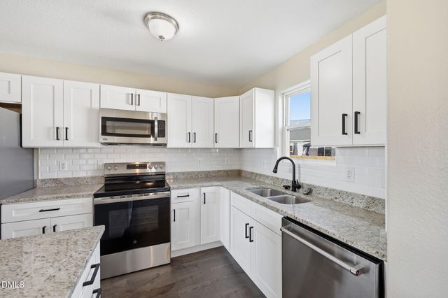 102 Gideon Place, Burlington, NC 27217