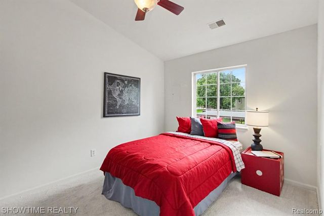 853 Saybrook Drive, Waterford, MI 48327