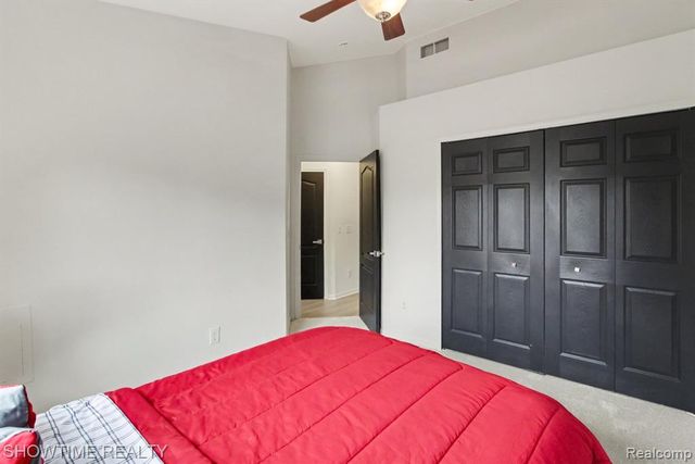 853 Saybrook Drive, Waterford, MI 48327