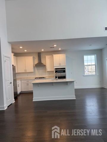 17 prado Road, Monroe, NJ 08831