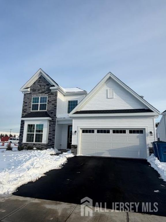 17 prado Road, Monroe, NJ 08831