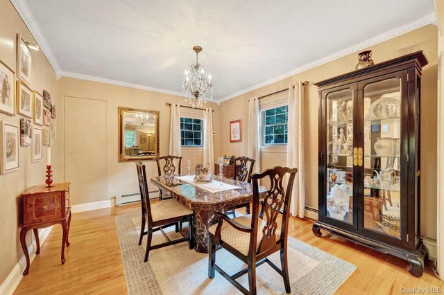 179 Scarcliffe Drive, Malverne, NY 11565