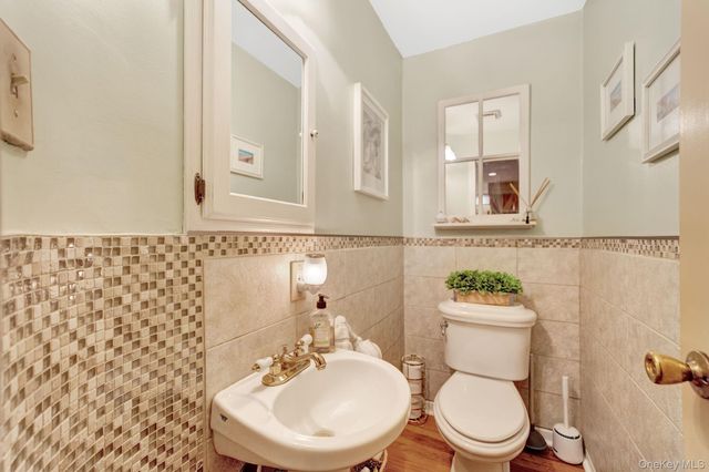 179 Scarcliffe Drive, Malverne, NY 11565