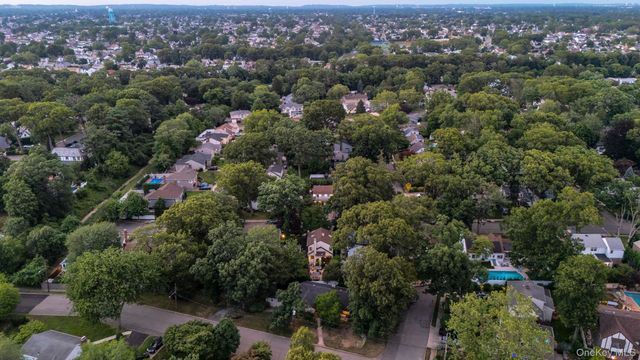179 Scarcliffe Drive, Malverne, NY 11565