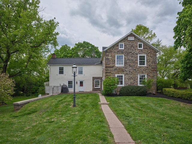 718 TELEGRAPH RD, Perkasie, PA 18944