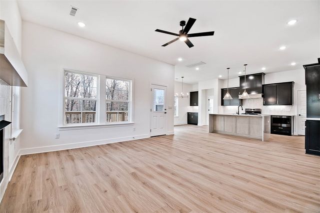 33 Buckland Lane, Bella Vista, AR 72715