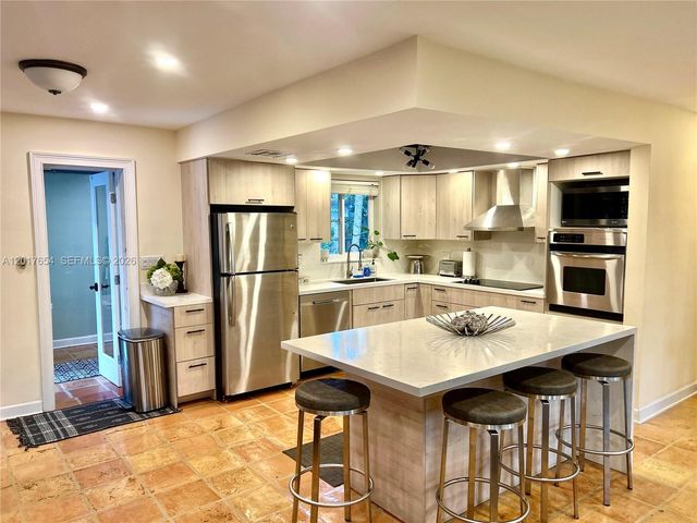 2169 Imperial Point Dr, Fort Lauderdale, FL 33308