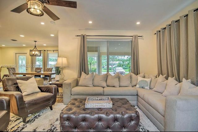 2169 Imperial Point Dr, Fort Lauderdale, FL 33308
