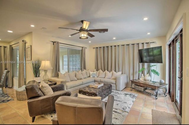 2169 Imperial Point Dr, Fort Lauderdale, FL 33308