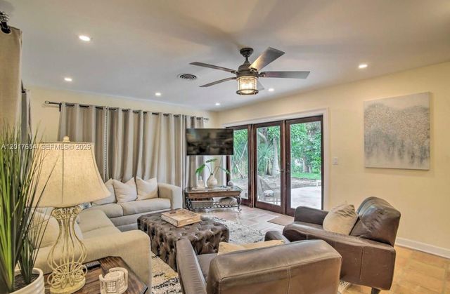 2169 Imperial Point Dr, Fort Lauderdale, FL 33308