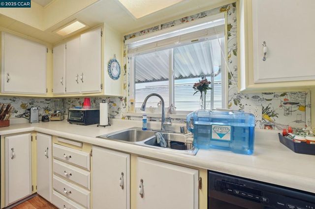 327 La Vina, Pacheco, CA 94553