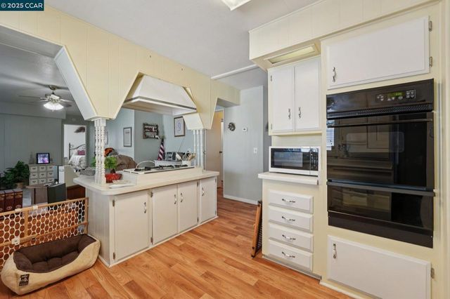 327 La Vina, Pacheco, CA 94553
