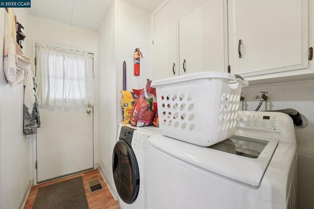 327 La Vina, Pacheco, CA 94553
