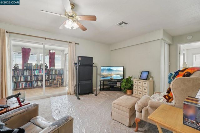 327 La Vina, Pacheco, CA 94553