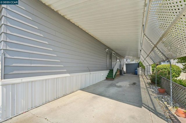 327 La Vina, Pacheco, CA 94553