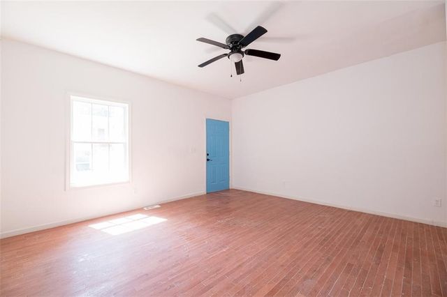 22 S Eugenia Place NW, Atlanta, GA 30318