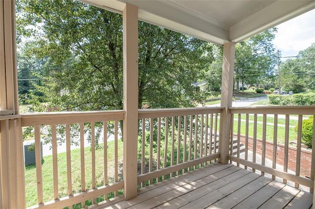 22 S Eugenia Place NW, Atlanta, GA 30318