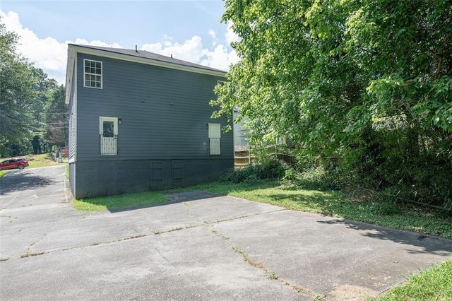 22 S Eugenia Place NW, Atlanta, GA 30318