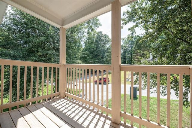 22 S Eugenia Place NW, Atlanta, GA 30318