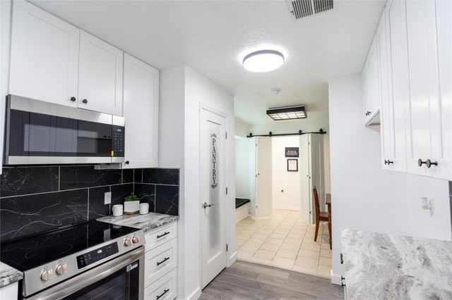 4855 Sulley Drive, Alvin, TX 77511