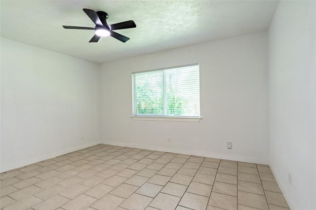 4855 Sulley Drive, Alvin, TX 77511