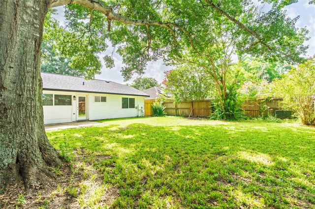 4855 Sulley Drive, Alvin, TX 77511