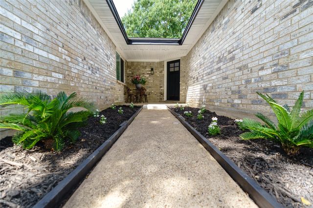 4855 Sulley Drive, Alvin, TX 77511