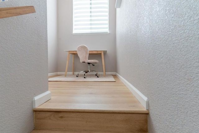 219 Commons Ln, Foster City, CA 94404