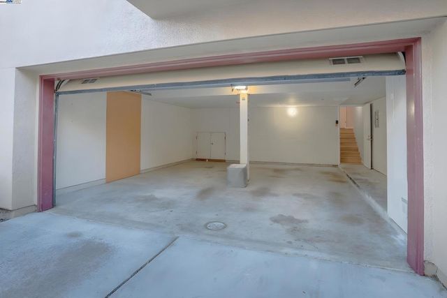 219 Commons Ln, Foster City, CA 94404