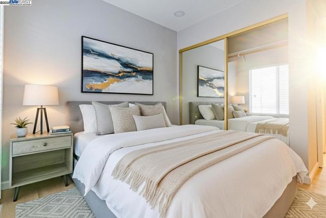 219 Commons Ln, Foster City, CA 94404