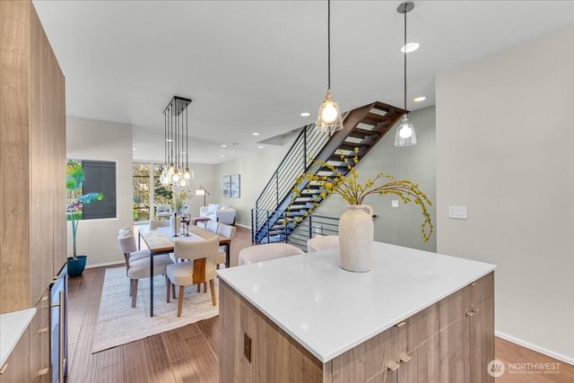 3001 60th Avenue SW, Seattle, WA 98116