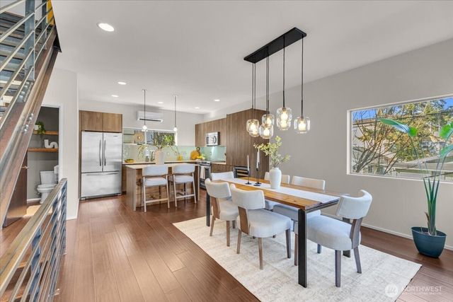 3001 60th Avenue SW, Seattle, WA 98116