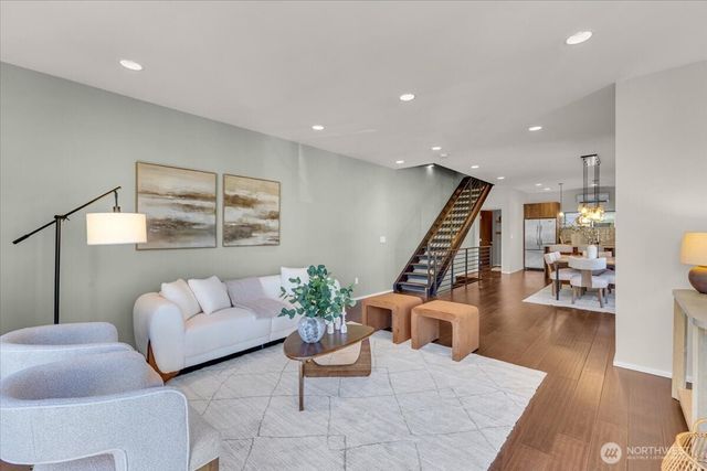 3001 60th Avenue SW, Seattle, WA 98116