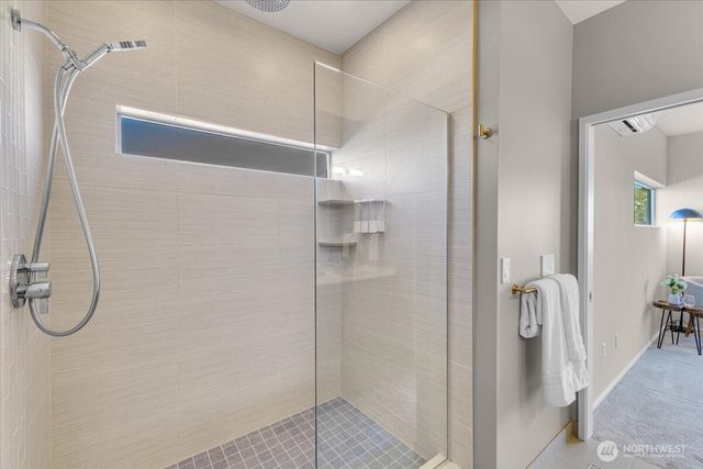 3001 60th Avenue SW, Seattle, WA 98116