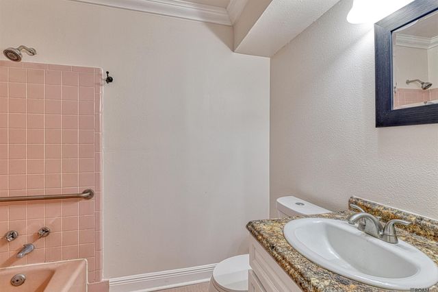 10335 Greenwell Springs Rd, Baton Rouge, LA 70814