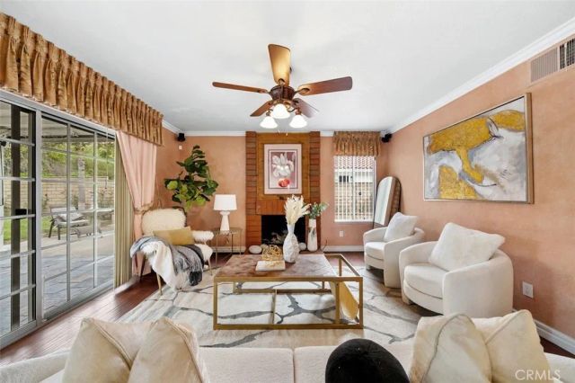 555 Chuck Wagon, Walnut, CA 91789